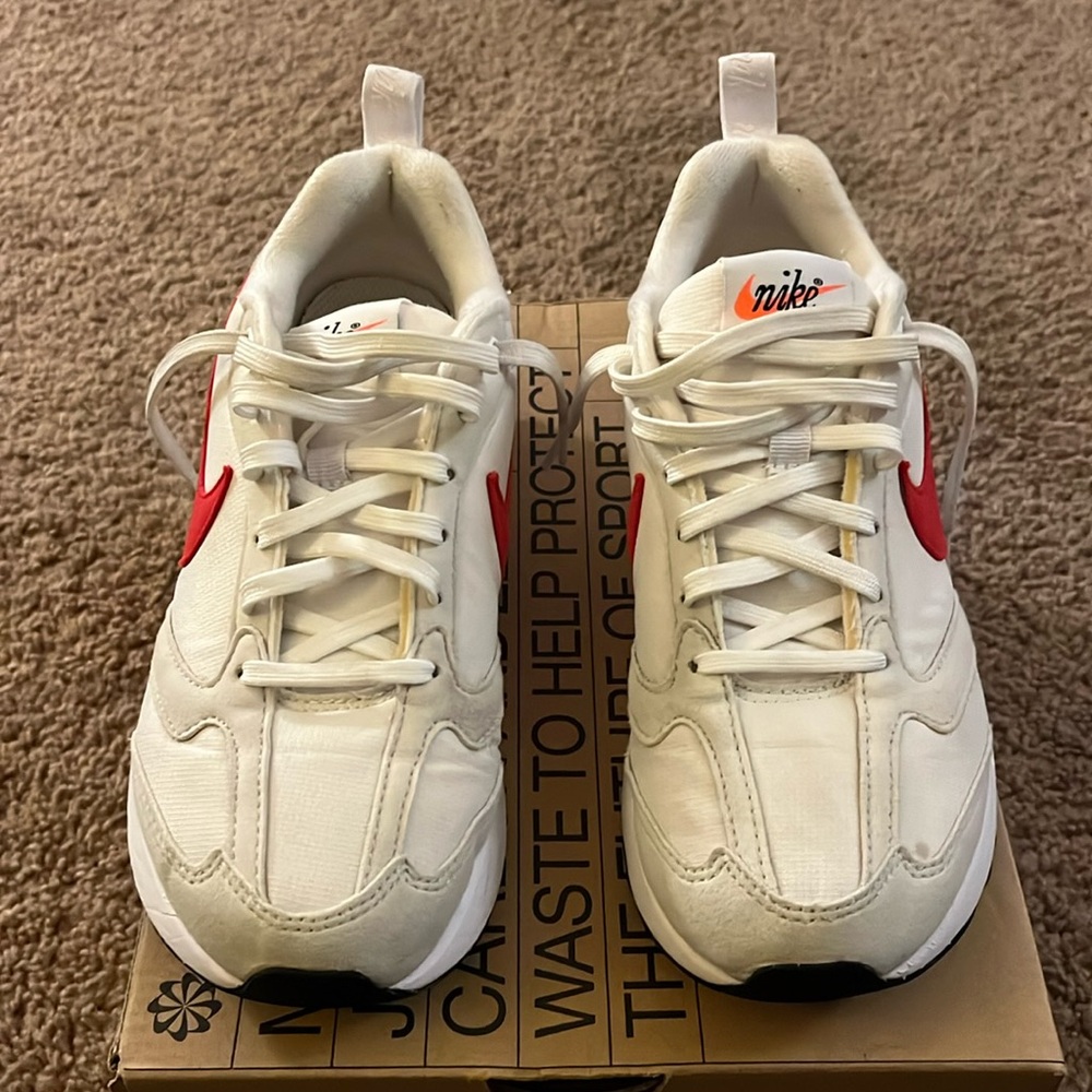 Air Max Dawn (GS)  3.5Y Gently used